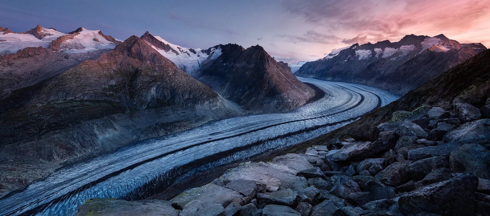 How to book a houseboat in Alleppey Kerala