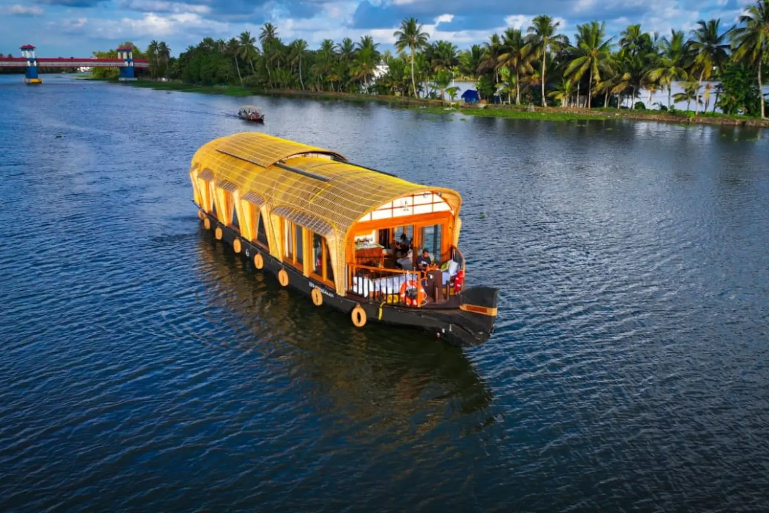 How to Book a Houseboat in Alleppey